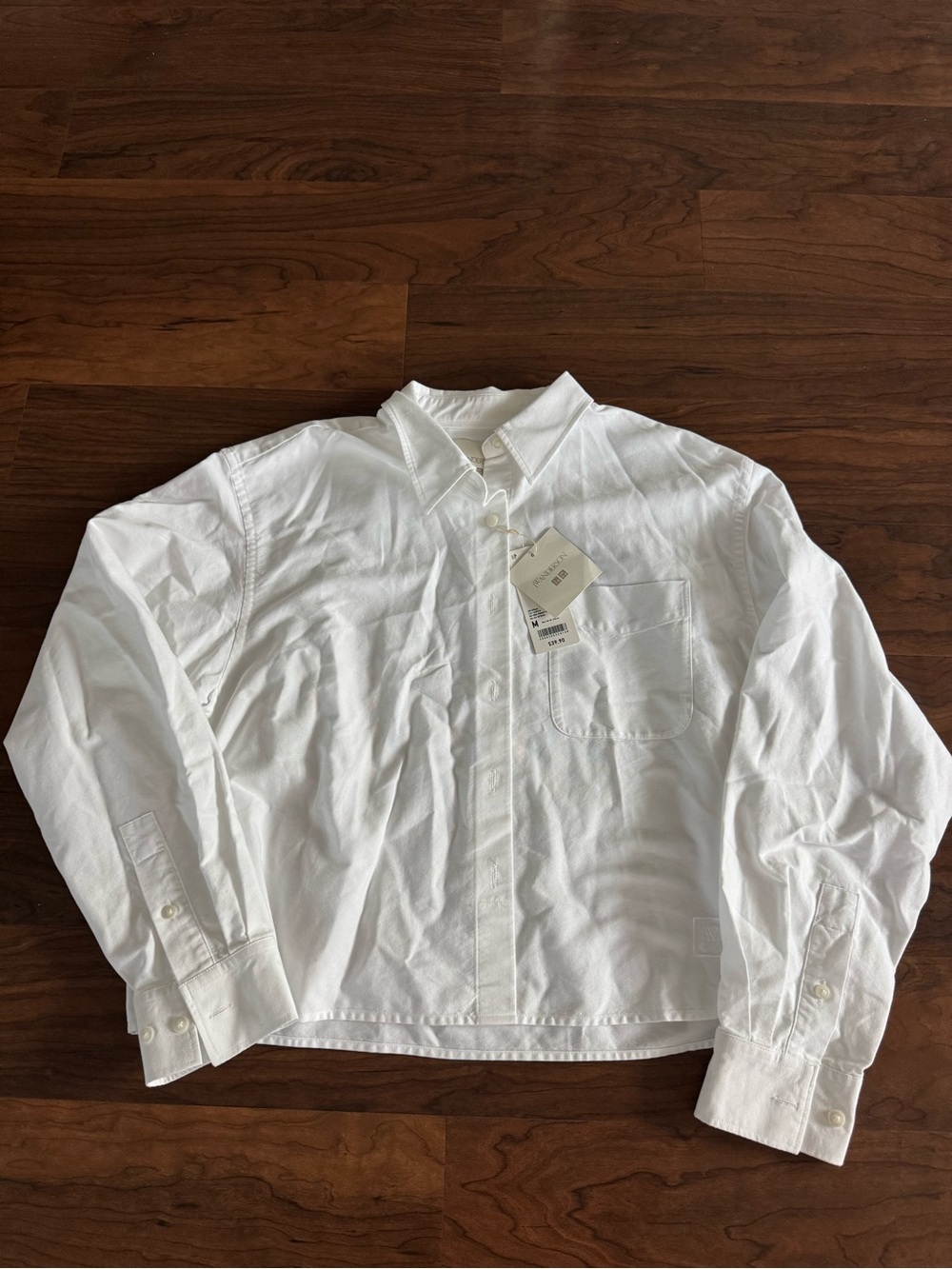 Uniqlo women’s  White Long-Sleeve Button Shirt